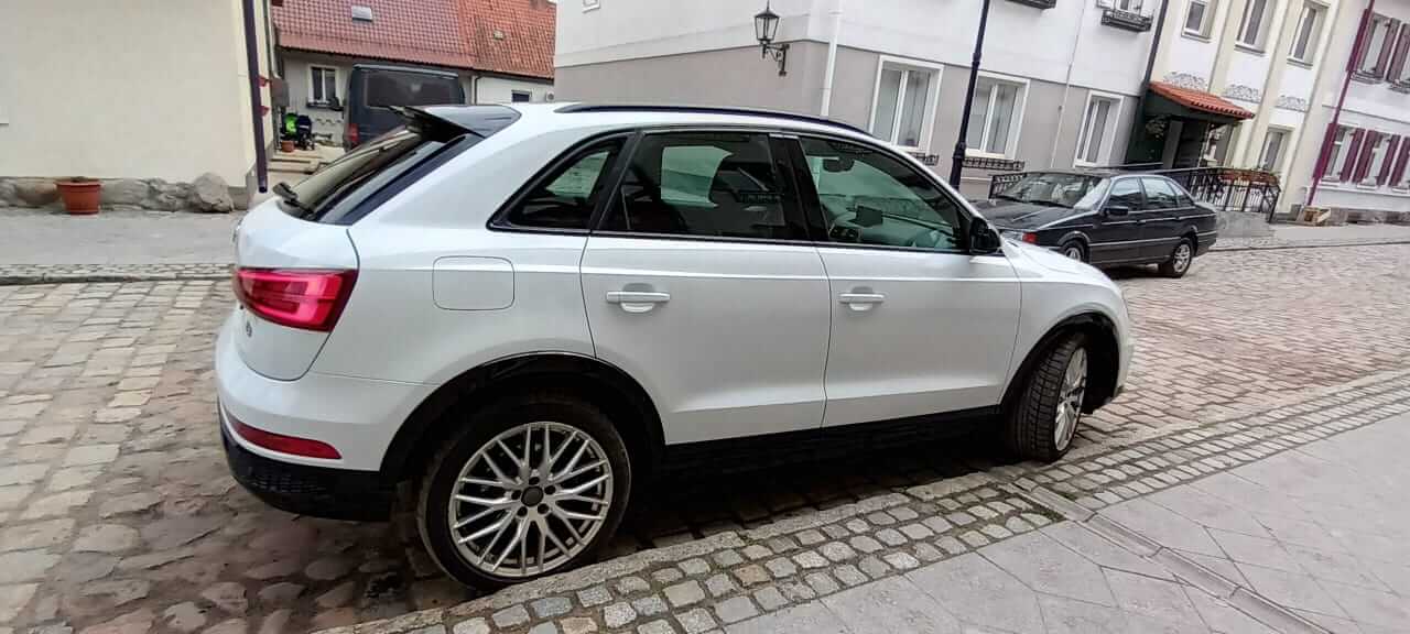 ​AUDI Q3 - 692