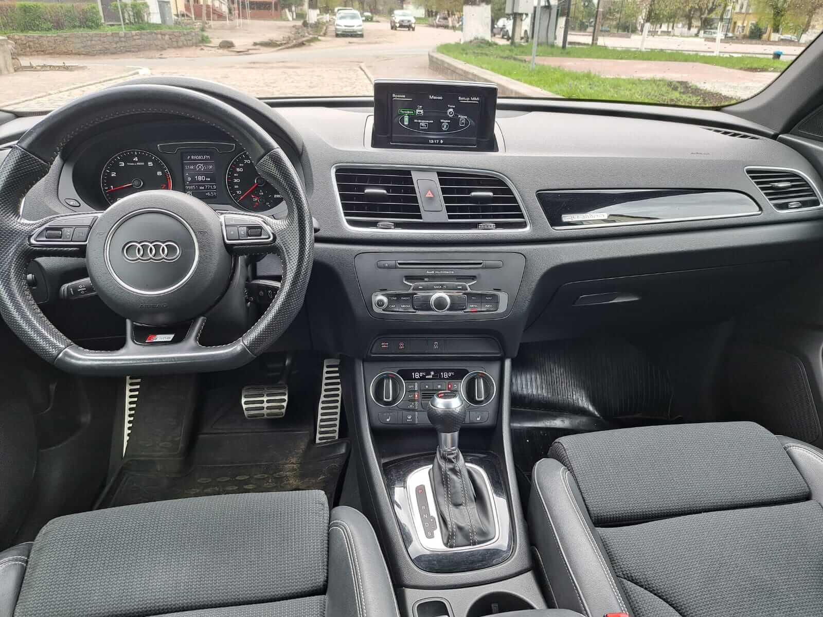 ​AUDI Q3 - 692