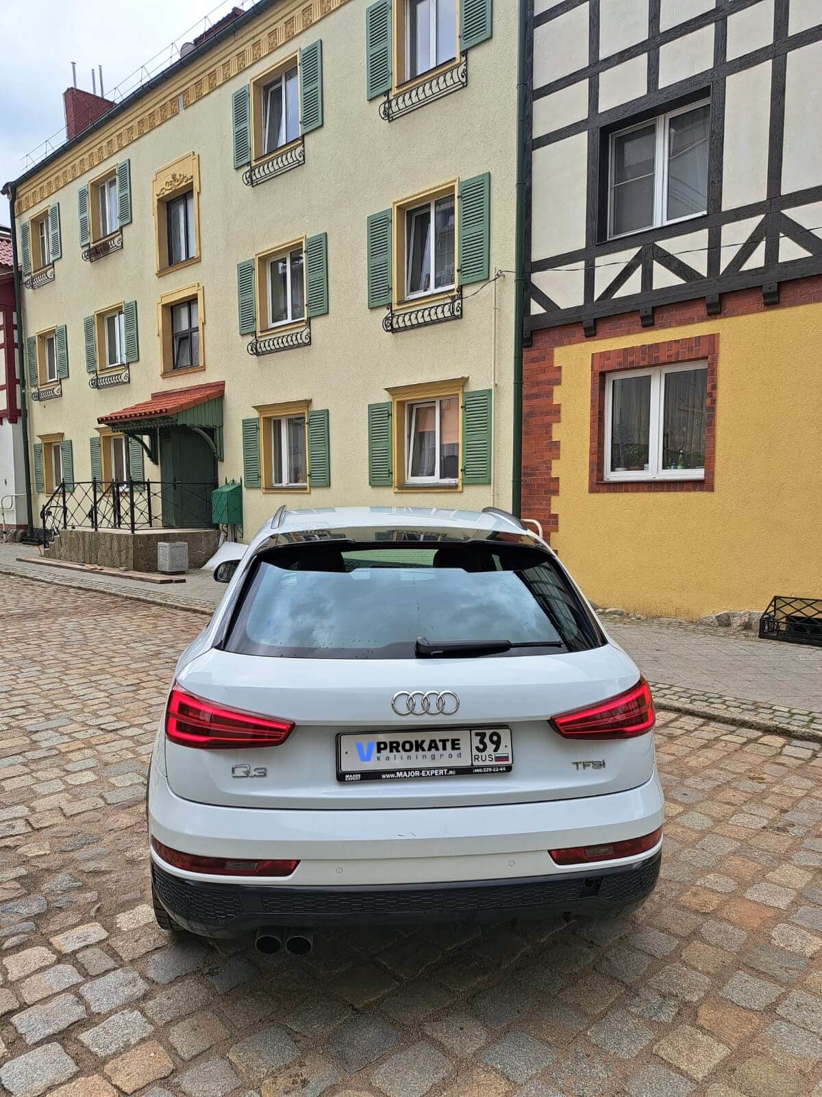 ​AUDI Q3 - 692