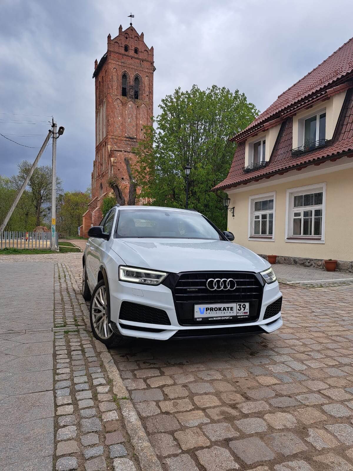 ​AUDI Q3 - 692