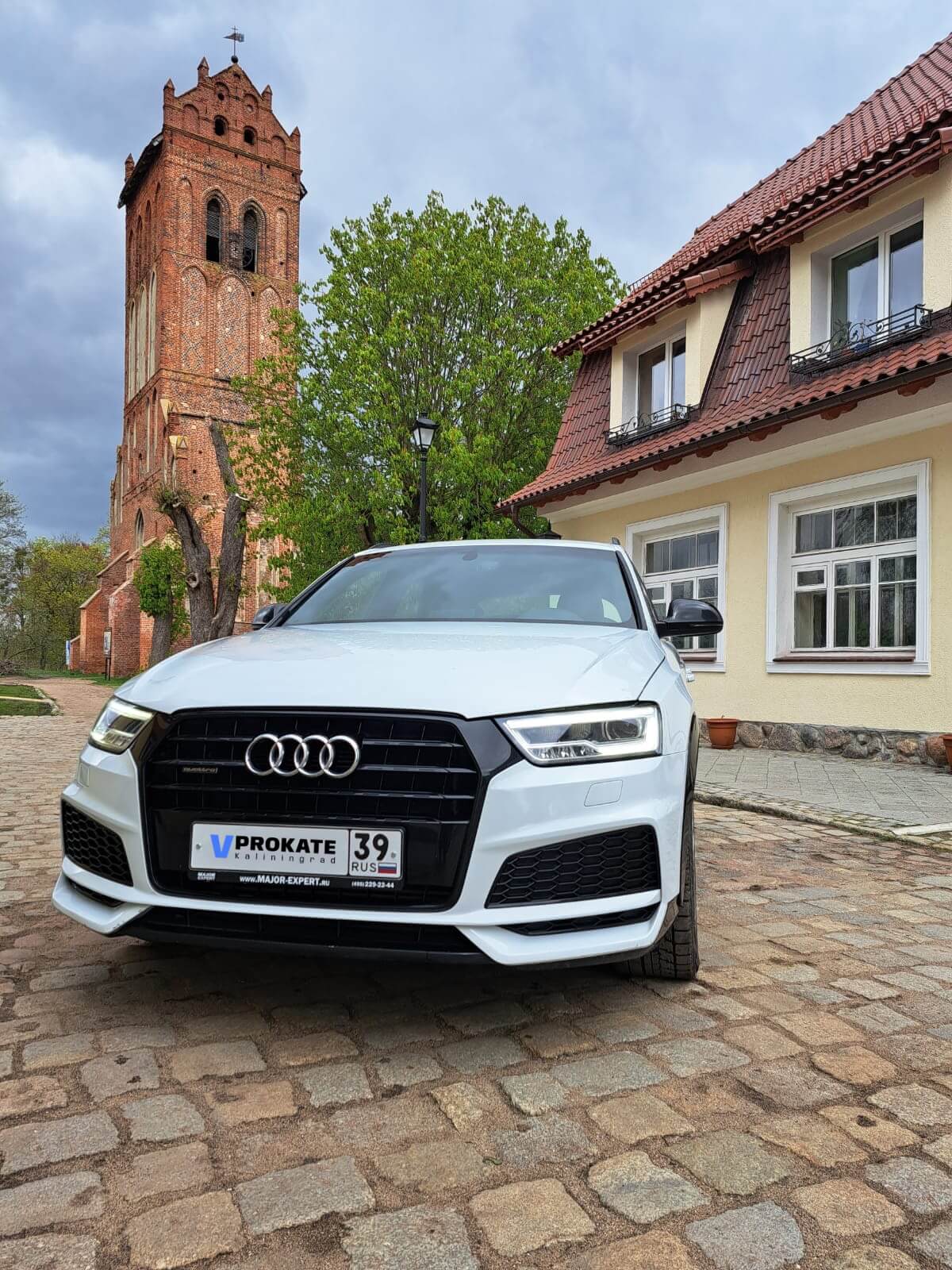 ​AUDI Q3 - 692