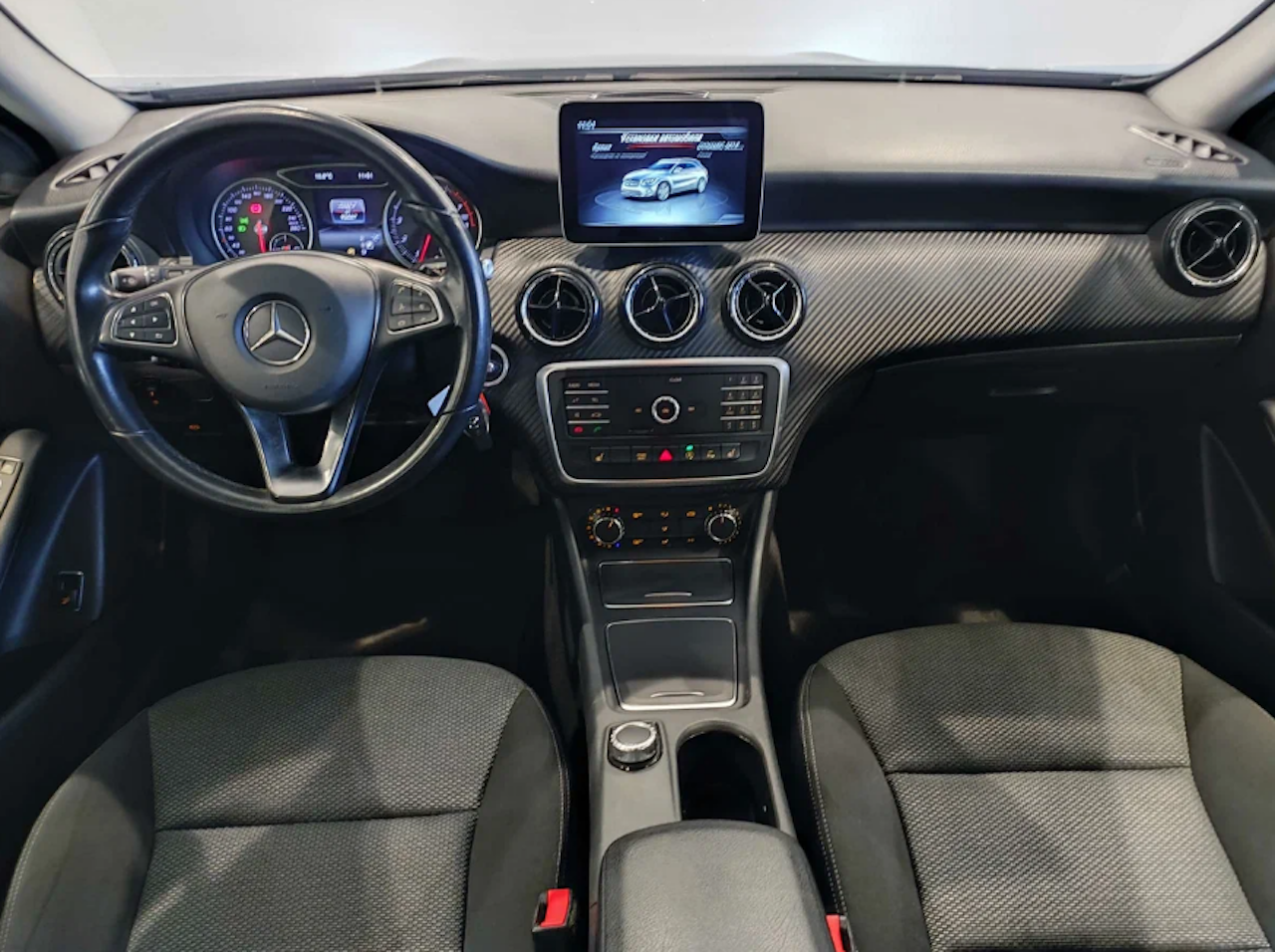 Mercedes-Benz GLA 200